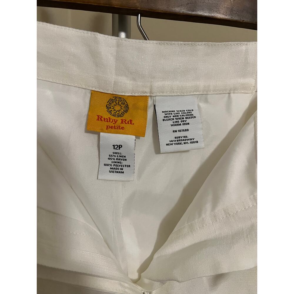 Ruby Rd Linen Blend Pants Size 12P - Picture 2 of 2